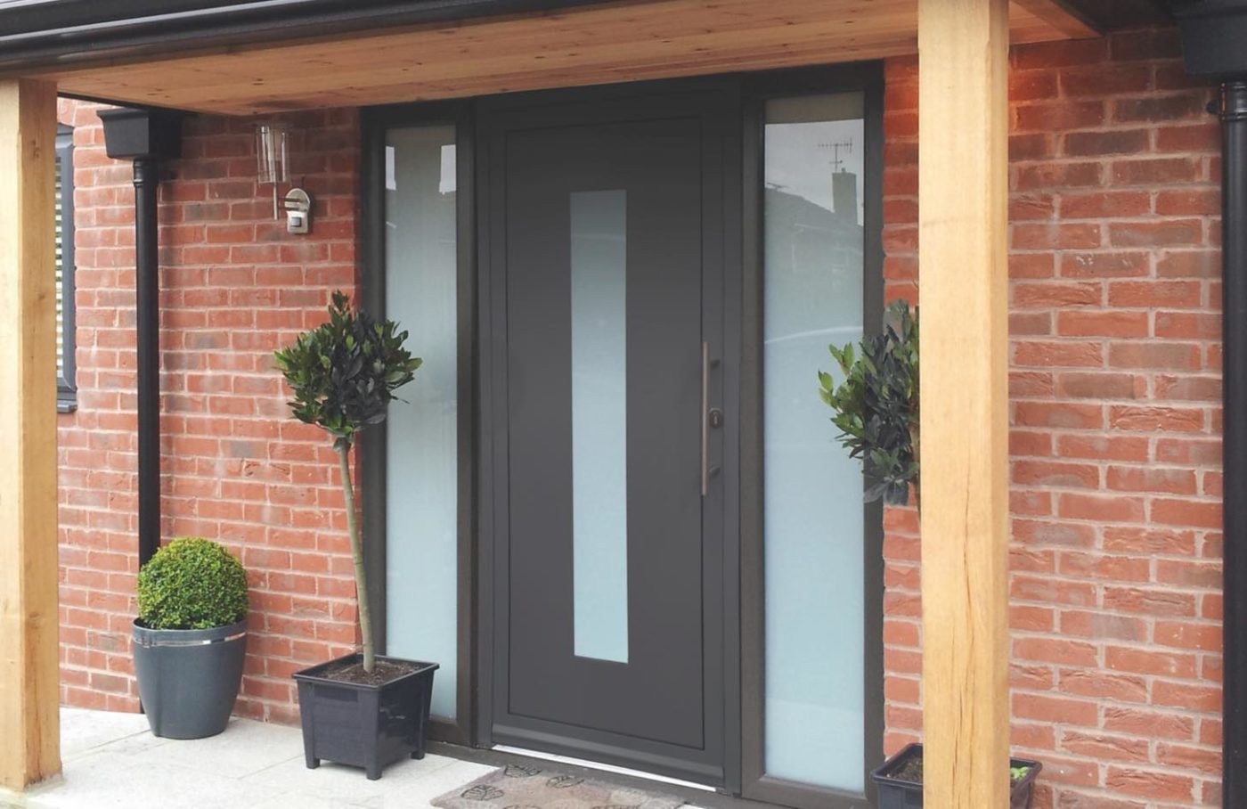 Front doors - Contemporary and stylish aluminium front doors - IDSystems