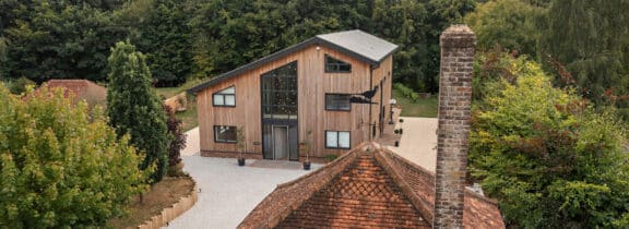 Incredible steel framed barn conversion in Buckinghamshire